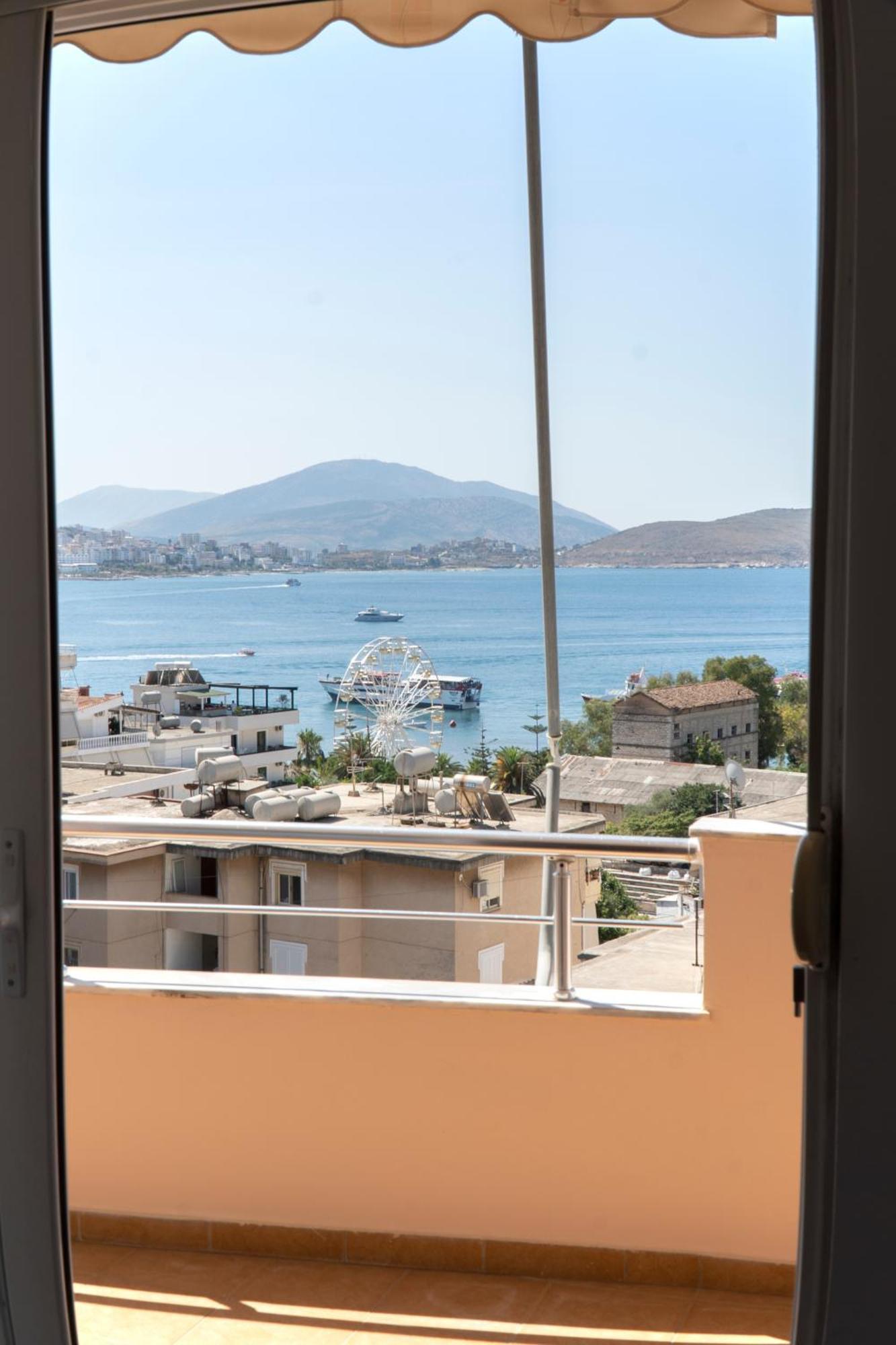 Center Sea View Lejlighed Sarandë Eksteriør billede